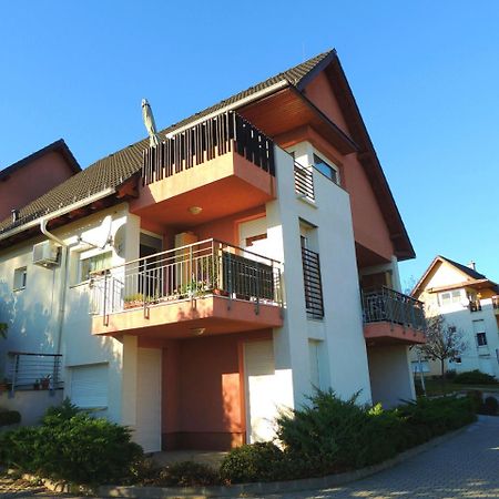 Roselio Sky Residence Heviz Exterior foto